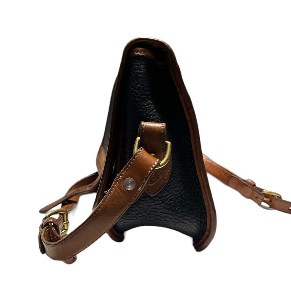 Dooney Bourke All Weather Shoulder Bag Leather Buckle Flap /Vintage!!! - Picture 3 of 16